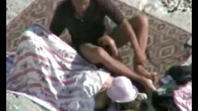 رایگان پورنو بدون ثبت نام  زن لاغر دیسک لاستیکی را لینککانال سکسی در تلگرام در چت روم های عمومی فیلم می خورد