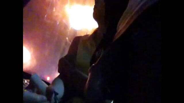 رایگان پورنو بدون ثبت نام  پیرمرد شکم بزرگی زن جوان را گرفتار می لینک کانال فیلم های سکسی در تلگرام کند