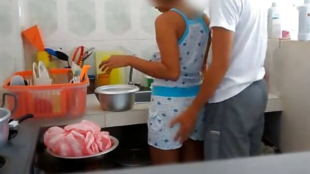 رایگان پورنو بدون ثبت نام  فاحشه بد مرد را در ملاء لینک کانال فیلم های سکسی عام جلب می کند